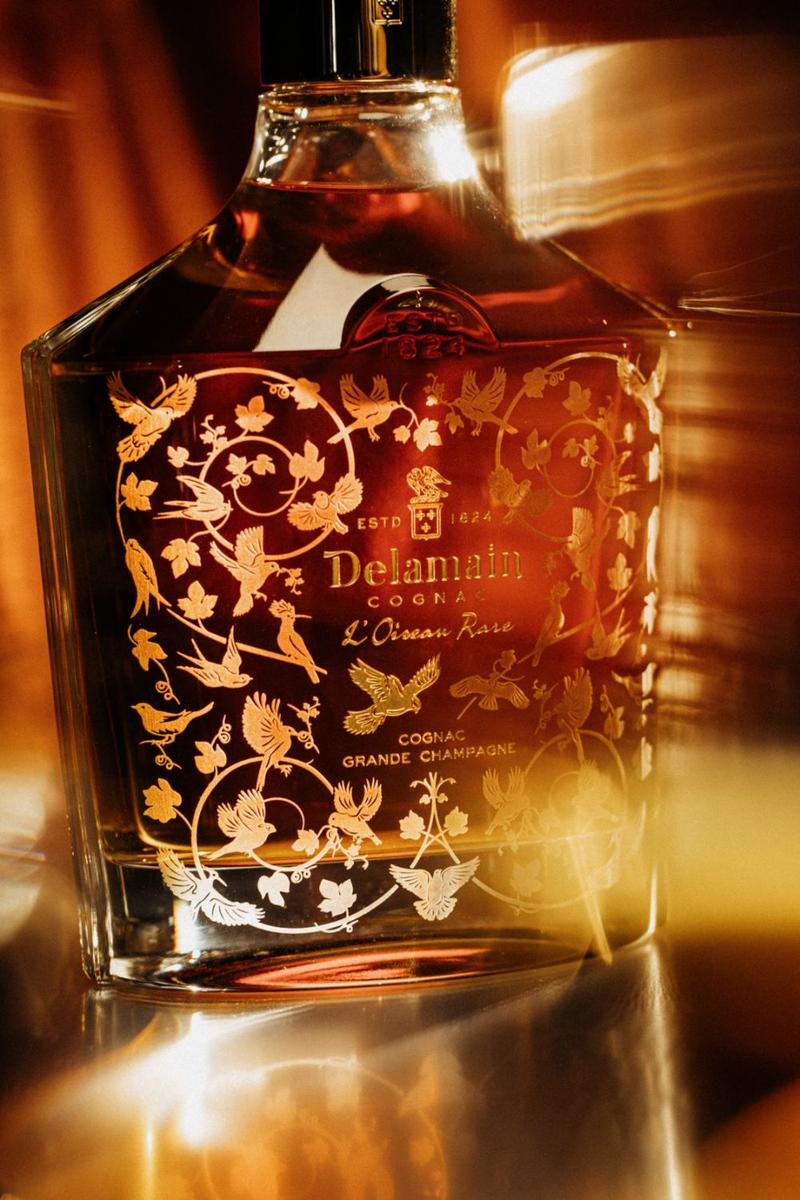 Cognac Delamain Oiseau Rare Beauty Shot Textures